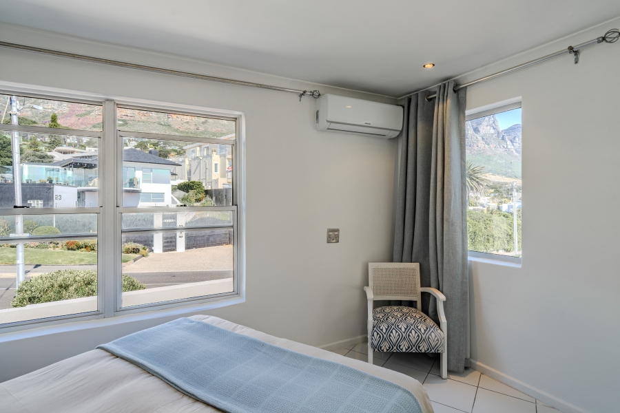 To Let 2 Bedroom Property for Rent in Camps Bay Western Cape